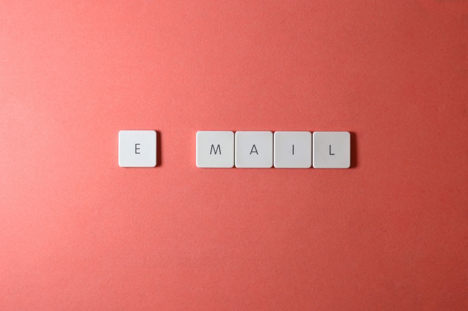 Rebranding Sarbacane : cold email freelance en 2026